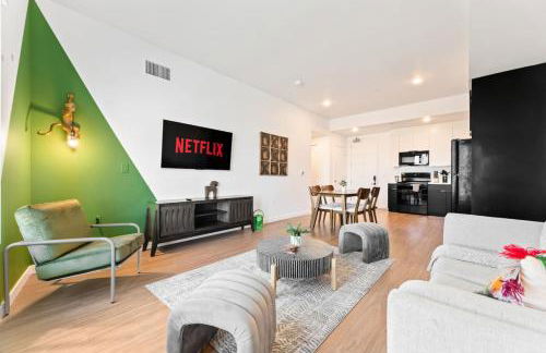 Spacious 1-Bedroom Gem with Downtown LA Views - Foto 6