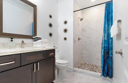 Mid-City 4BR w Pool & Balcony Near Streetcar & FQ - Foto 18