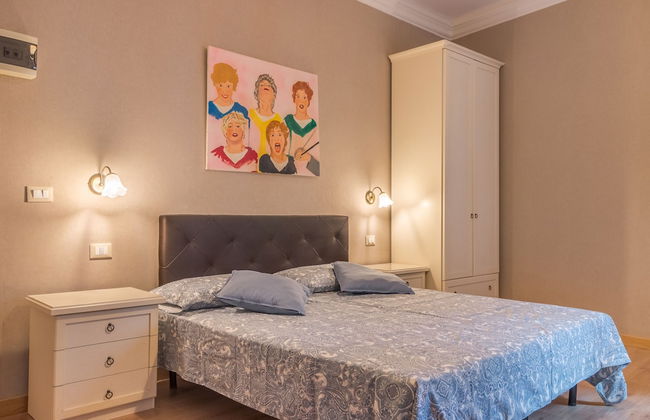 Family Colours near Rialto Mercato - Photo 5