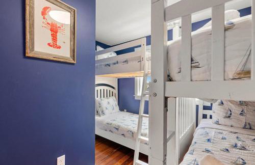 Walk to Beach at Historic Sears Kit Home - Foto 20