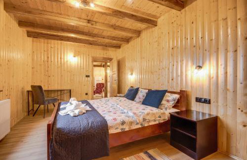 Apartment Stone and Wood - Photo 36