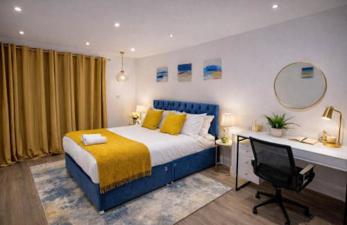 Amazing 3 bedroom flat with Garden - Photo 1