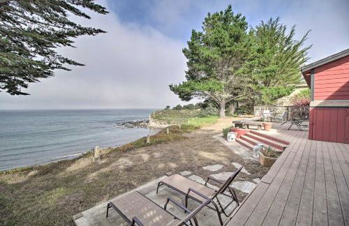 Oceanfront Point Arena House with Lovely Deck! - Foto 18