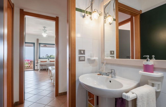 Picturesque Flat With sea View - Foto 17