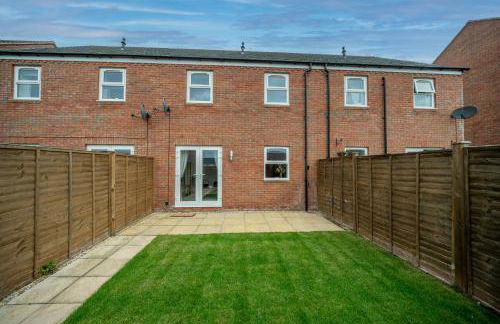 Peaceful 3 BD with 2 King Beds - Photo 24