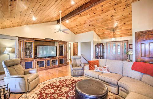 Hiawassee Home with Fire Pit and Furnished Deck! - Foto 5