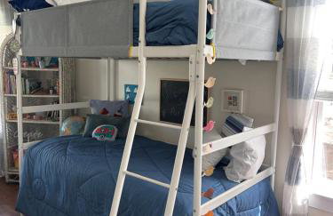 3 Bed, 2 and a half bath Gorgeous Coastal Home 1 block from beach! - Foto 8