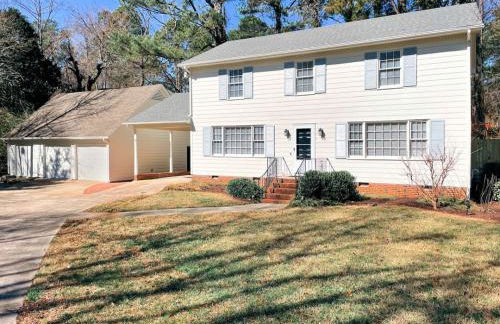 Fenced-In 4 BR 2mi North Hills, Garage, Storage - Foto 10