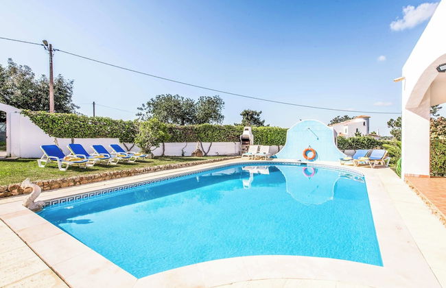 Villa Gira - Photo 26