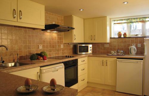 Colston Hall Cottages - Photo 72