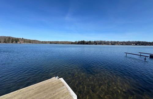 Lakefront Cabin with Hot Tub, Views & Fireplace - Foto 42