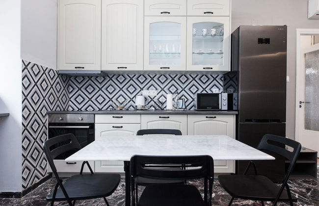 Modern apt with Increbilbe Athens Views - Foto 15