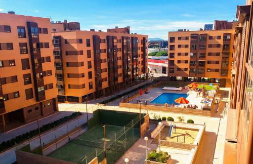 Campezo Suite Madrid Airport - Photo 31