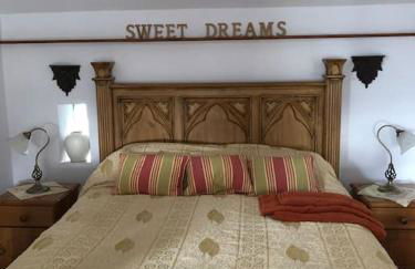 Merril Grove Farm Cottages for larger group stays. - Photo 7