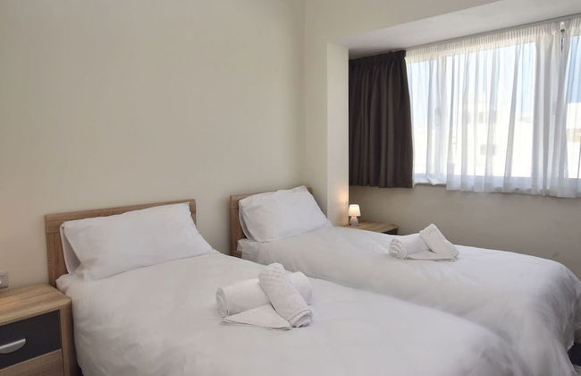 Bright and Central 2 Bedroom With Harbour View - Foto 18