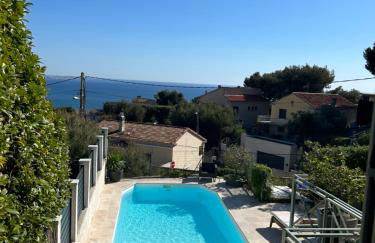 maison entièrement climatisée vue d'exception mer et rade de Marseille avec piscine 8 personnes - Foto 6