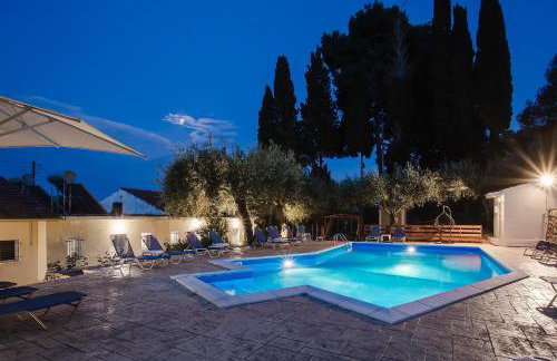 Olive Grove Poolside Apartments - Foto 40