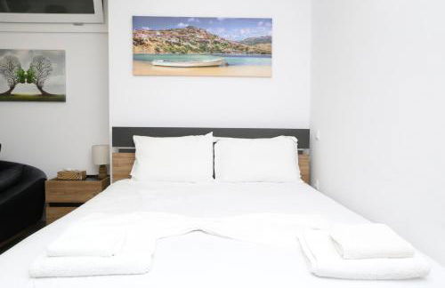 Emily Apartments 2 - Photo 40