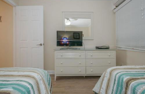 Direct Oceanfront Private Villa Overlooking Pool/Beach - South Forest Beach - Right next to Coligny Plaza - Foto 30