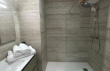 Logement climatisé, piscine, 4 personnes - Foto 6