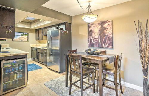 Relax Poolside! Peoria Oasis, 2 Mi to Downtown - Foto 8