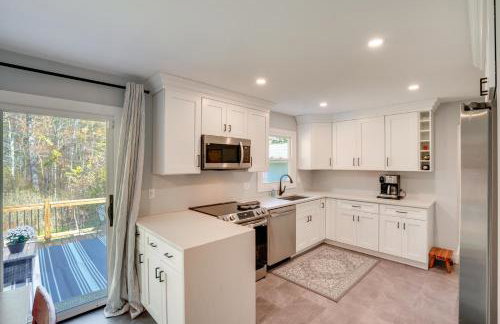 1 Mi to Dtwn Cottage with Large Yard in Stockbridge - Foto 8