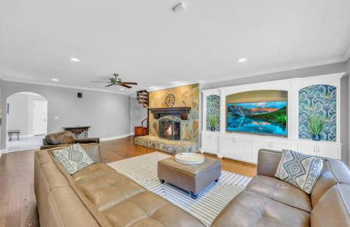 The Wexford French Chateau w Pool - Photo 37