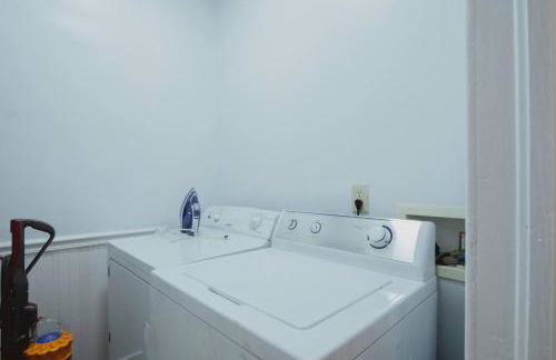 Newly Renovated 3BDR with Backyard Starland District - Foto 12