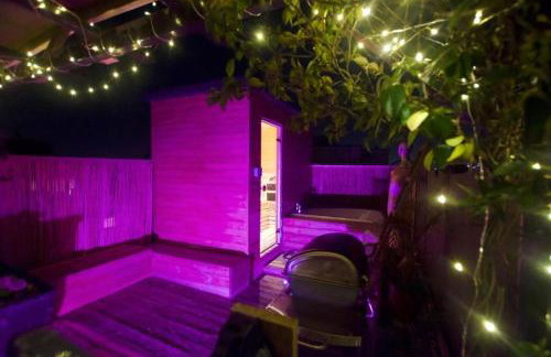 Shoreditch Cinema & Sauna retreat- 2BDR House with Garden & Games Room - Sleeps 6 - Photo 34