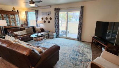 Peaceful Modern House by River & Park in Guernsey - Foto 2