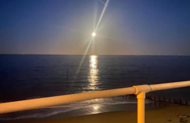 BeRo Terrace, only a minutes walk to the beach! - Foto 27