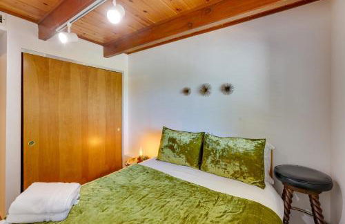 Rimforest Retreat with Fireplace and Mountain Views! - Foto 22