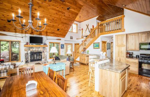 Northwoods Getaway - Photo 9