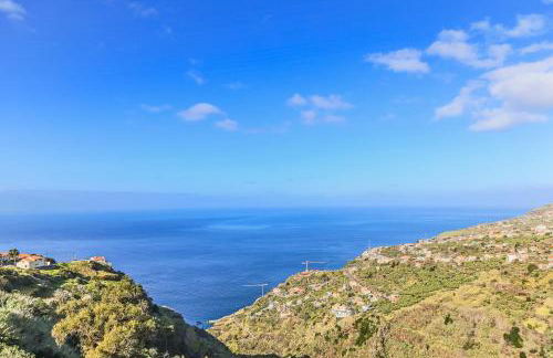 A&M House II Luxury Holidays Home - Photo 24