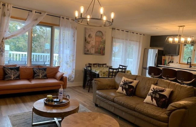 Myriad Fins Cottage and Marina - Foto 43