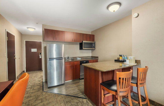 Medallion Inn & Suites - Foto 27