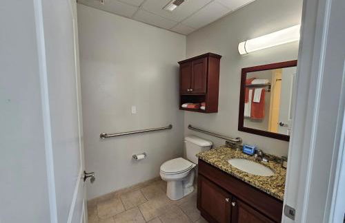 Luxurious 1 Bed 1 Bath Stay at the Historic Inman - Foto 7