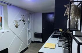 Studio apartment in bolton town - Photo 7