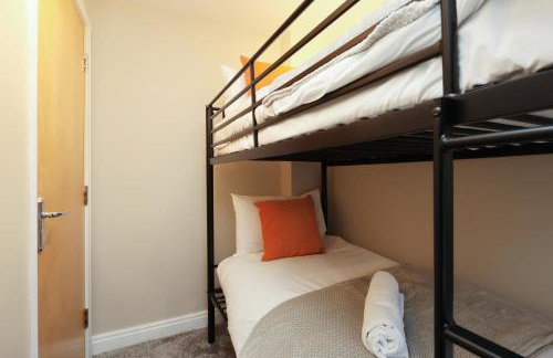 Cosy Bristol Townhouse - Free Parking - Sleeps 6 - By EKLIVING PARTNERS - Foto 26