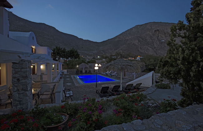 Birds Villa Apartments with Heated Pool - Including Car and Breakfast - Photo 63