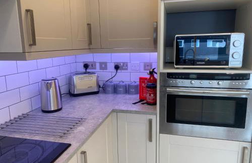 3 Bedroom House - Photo 9