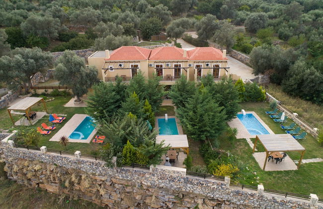 Armonia Villa by LeaderStay - Photo 1