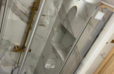 Studio apartment&Airport- free WiFi - Netflix - close by Chopin Airport - Foto 8