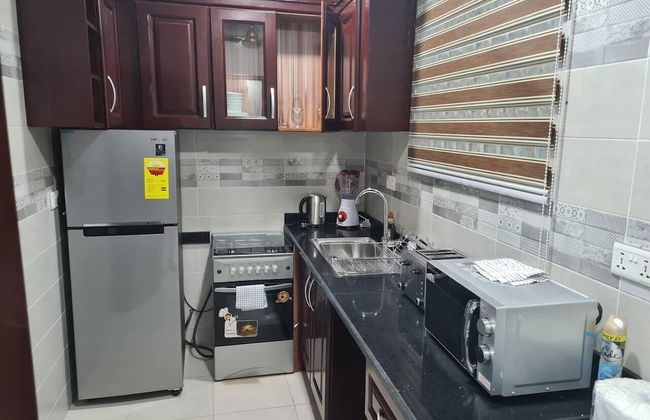 Spacious, Quiet & Cozy- Close to Highway-parking - Foto 8