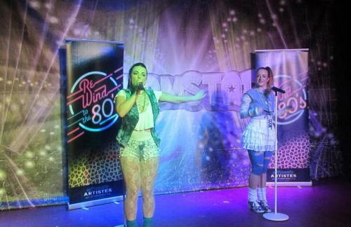 The Pink Lady with games table - Foto 36