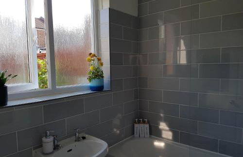 Portsmouth House near Centre 3 Bedrooms - Foto 11