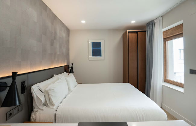 Prisma Suites - Photo 61