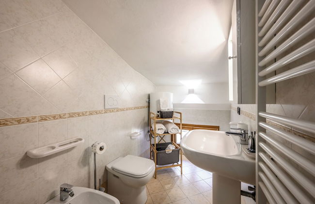 Emilia Studios 7 - Photo 9