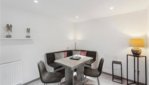 1 Bedroom Lovely Apartment In Nieheim - Foto 3