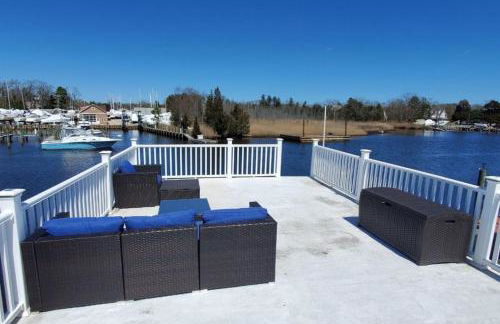 Float and Relax ON the Water Float Home - Foto 6